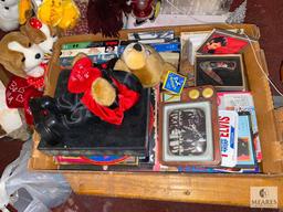 Elvis Lot - Guitar and Memorabilia