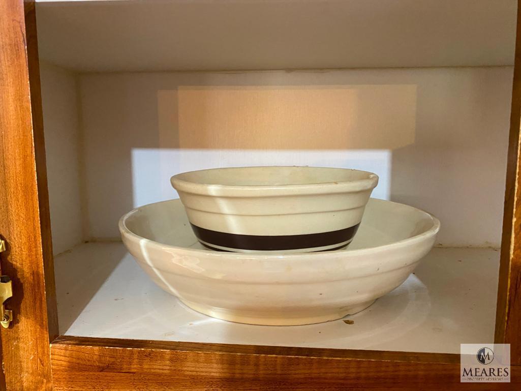 Mixed Lot of McCoy and USA Pottery