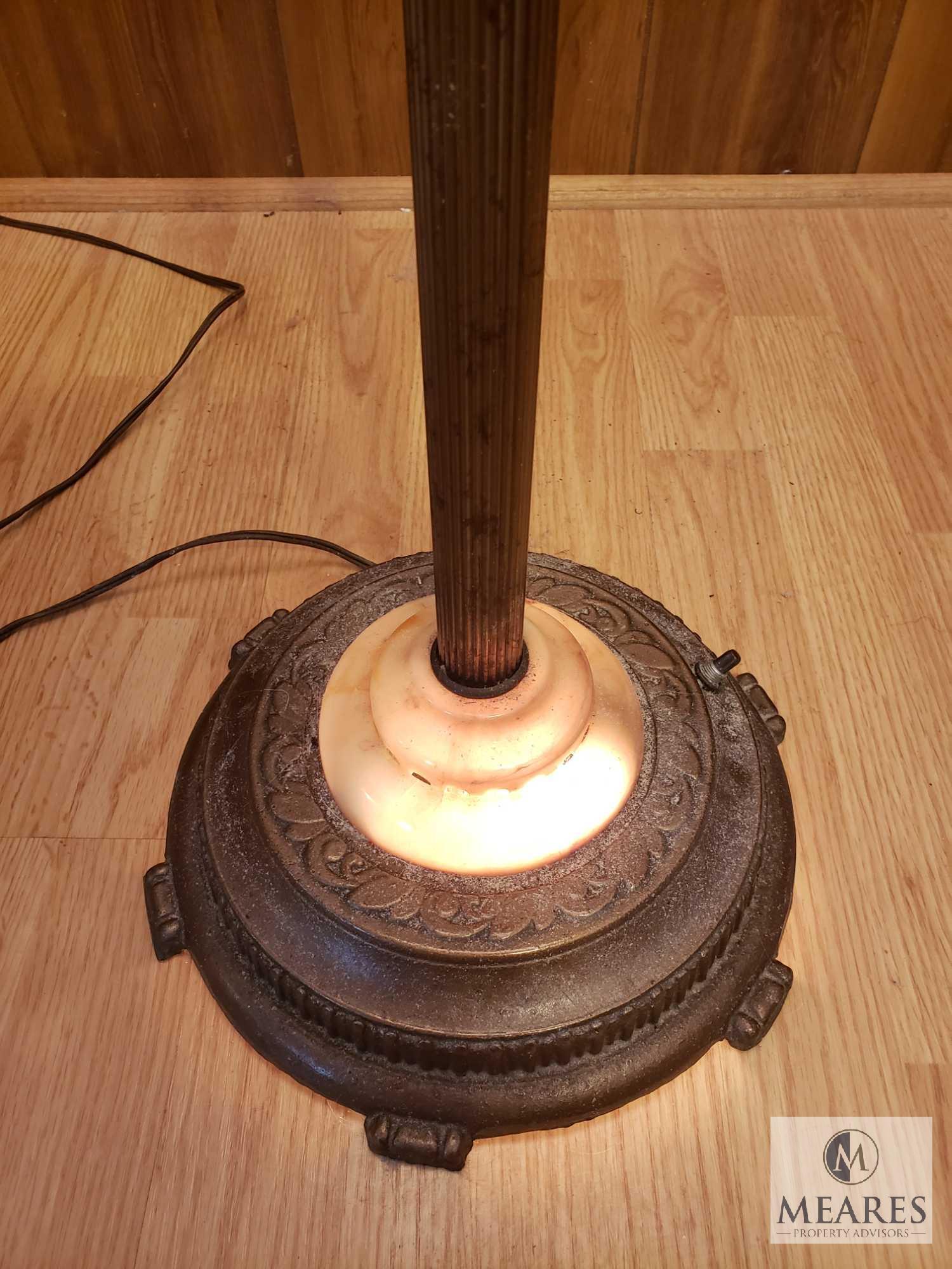Excellent Vintage Floor Lamp with Lighted Base
