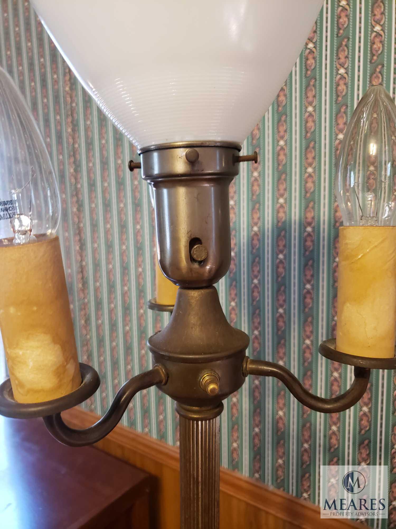 Excellent Vintage Floor Lamp with Lighted Base