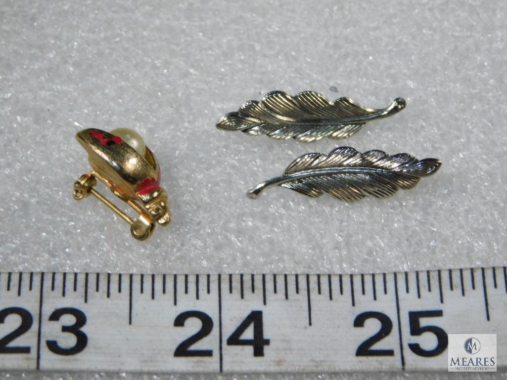 Vintage Scatter Pin Lot: Two Small Leaves and Lady Bug.