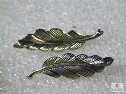 Vintage Scatter Pin Lot: Two Small Leaves and Lady Bug.