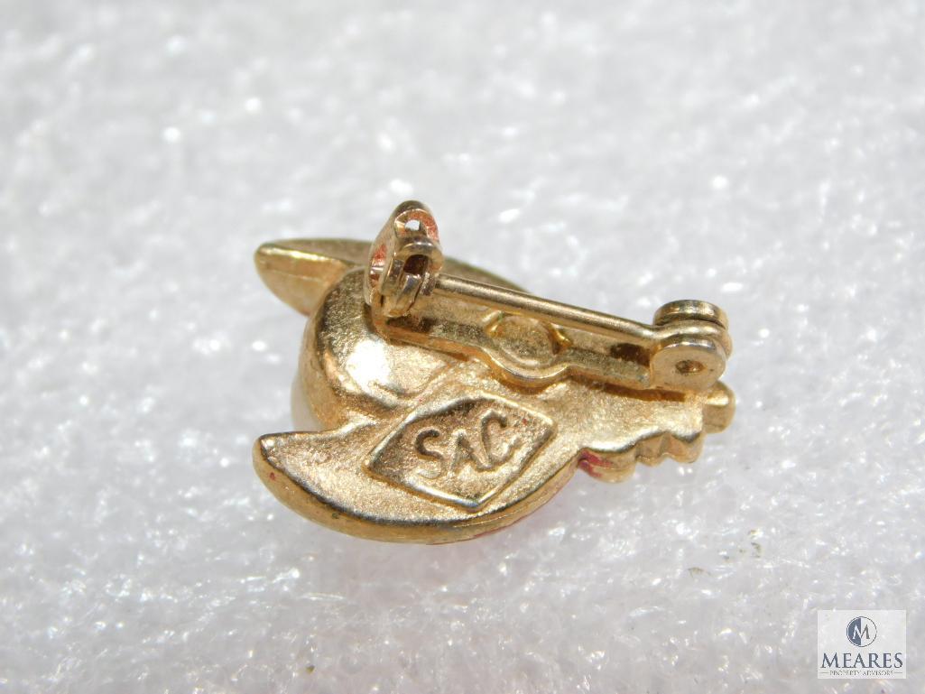 Vintage Scatter Pin Lot: Two Small Leaves and Lady Bug.