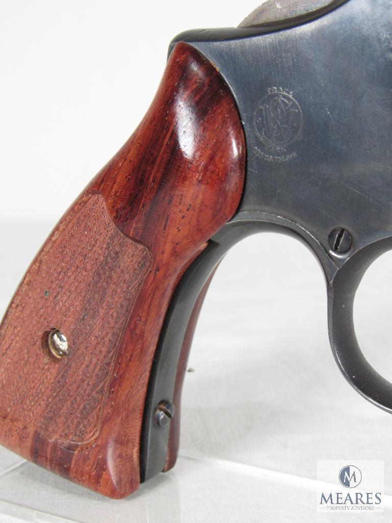 Smith & Wesson .38 SPL Snub Nose Revolver (Possible Model 10)