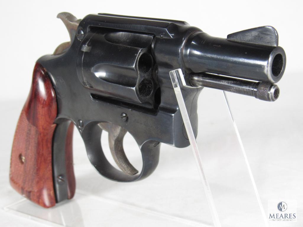 Smith & Wesson .38 SPL Snub Nose Revolver (Possible Model 10)