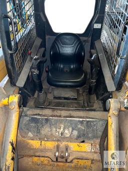 John Deere 317 Skid Steer with Front Bucket