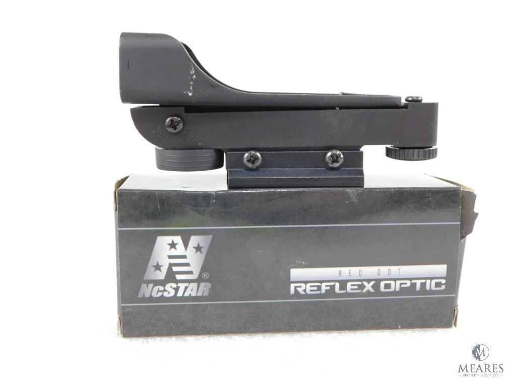 New NcStar Red Dot Reflex Sight with Weaver Mount. Great on Rifle, Pistol or Shotgun