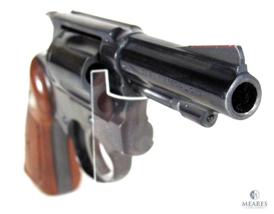 Smith & Wesson Model 36 "No Dash" Chief's Special Revolver with Square Butt, and 3 Inch Barrel Blued