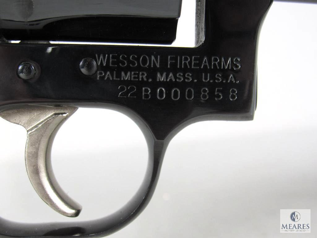 Dan Wesson HV22 .22LR Blued Target Revolver 10" Barrel (4385)