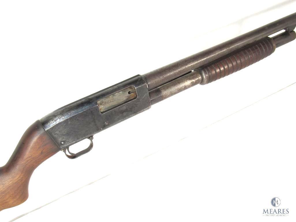 Western Field Model 40N Pump-Action 12 Gauge Shotgun (4409)