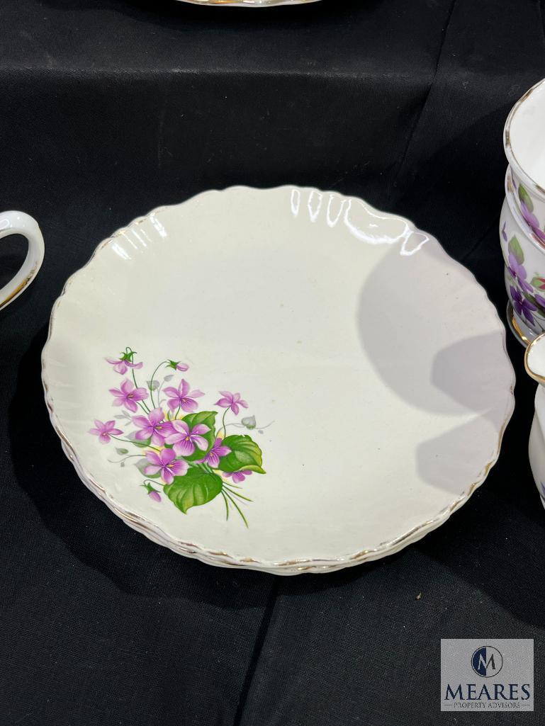 Ridgeway Potteries China Set Made in England, Approximately 36 pieces