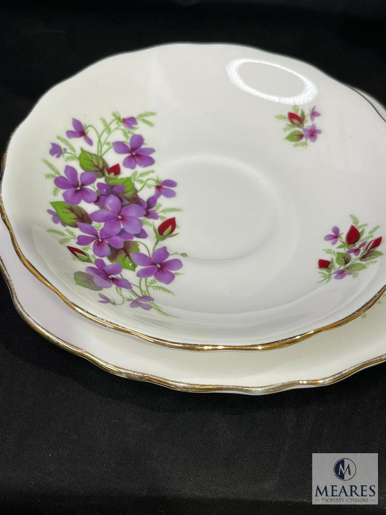 Ridgeway Potteries China Set Made in England, Approximately 36 pieces