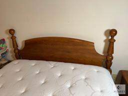 Wooden Queen-sized Bed with Mattress and Boxsprings