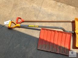 True Temper Snow Shovel and Disassembled Snow Shovel