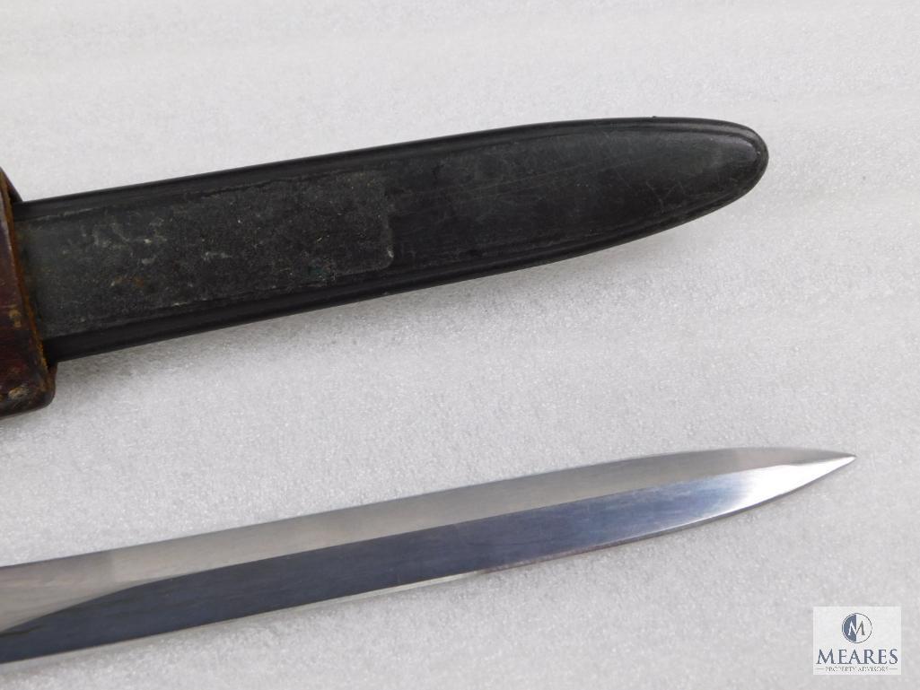 Rifle Bayonet with Leather Frog and Sheath