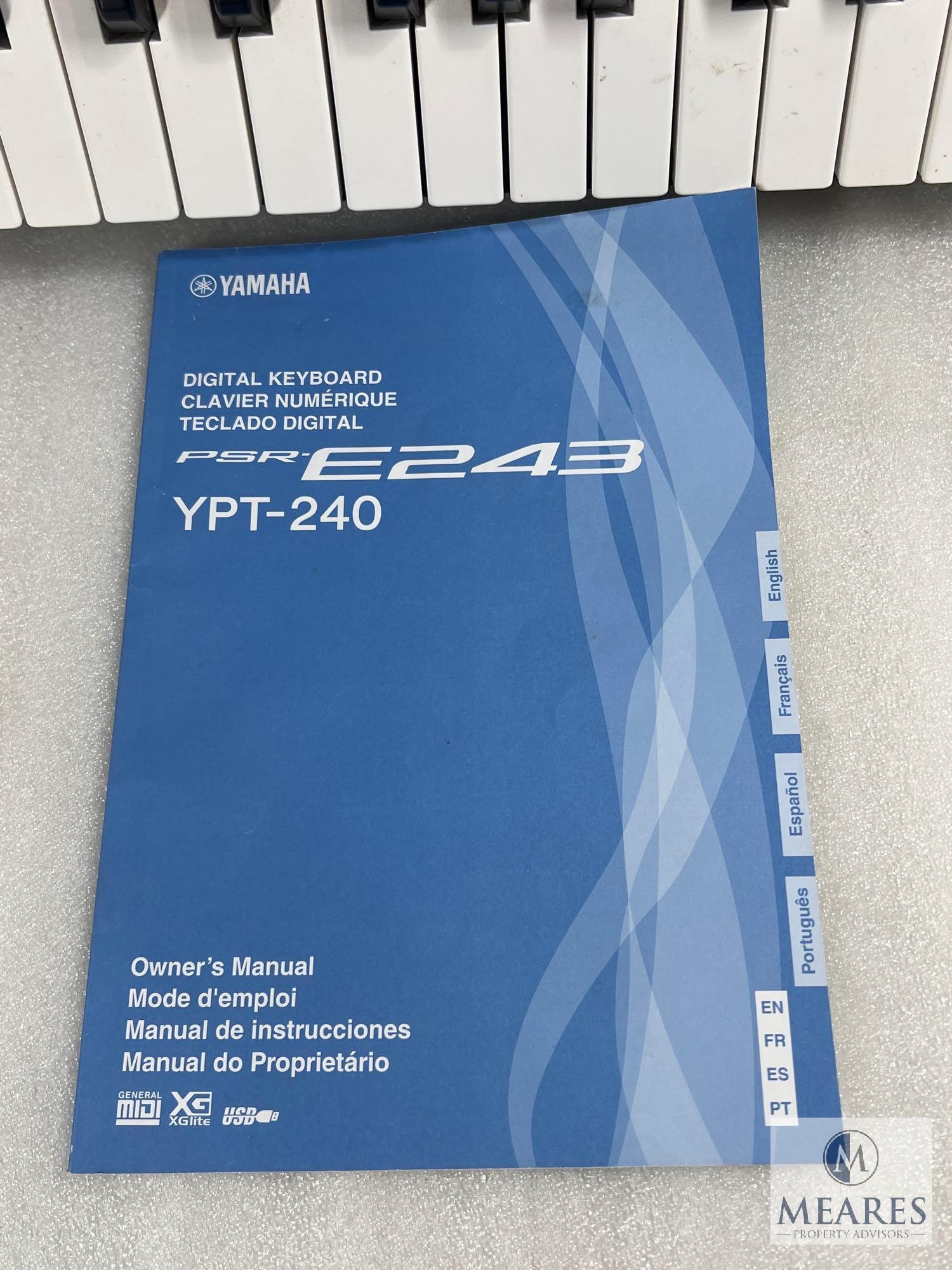 Yamaha Digital Keyboard E243 - YPT-240