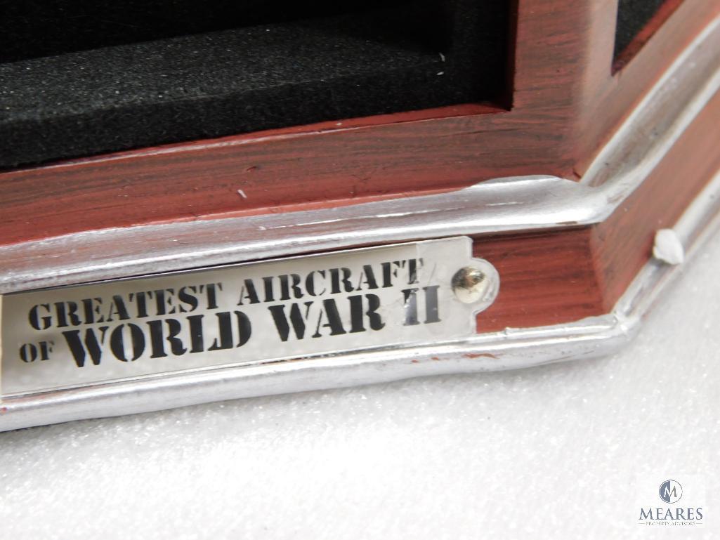 New Bradford Exchange Zippo Lighter Display Model B 17 WWII Aircraft Model Plane