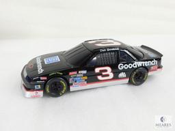 Racing Action Series Dale Earnhardt Limited Edition 1995 Race Car 1:24 Scale