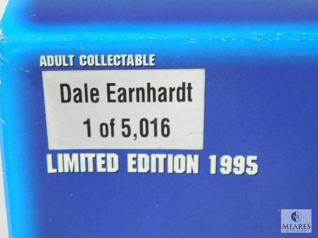 Racing Action Series Dale Earnhardt Limited Edition 1995 Race Car 1:24 Scale