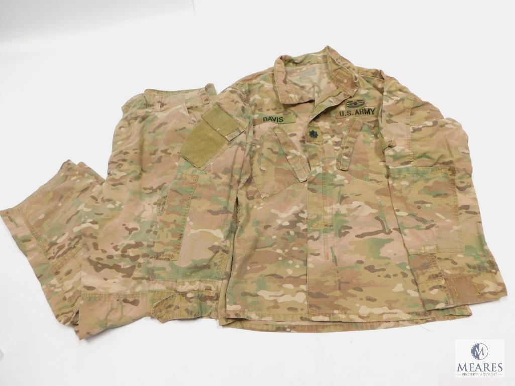 US Army BDU Camouflaged Shirt and Pants, Size Large Regular