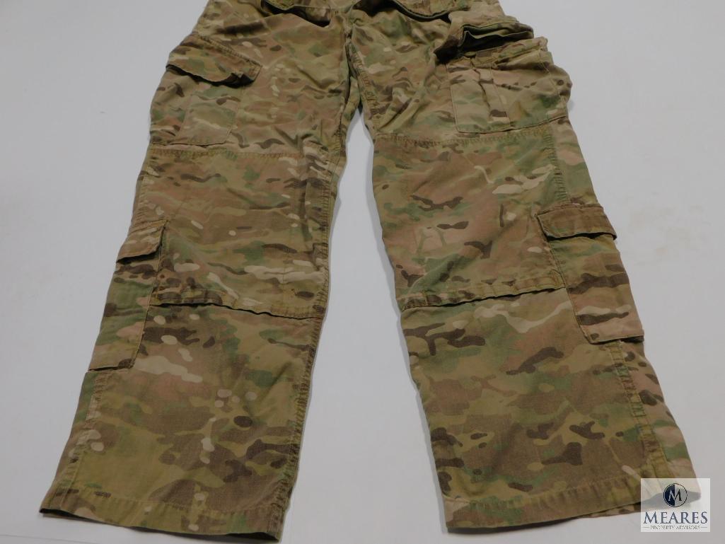 US Army BDU Camouflaged Shirt and Pants, Size Large Regular