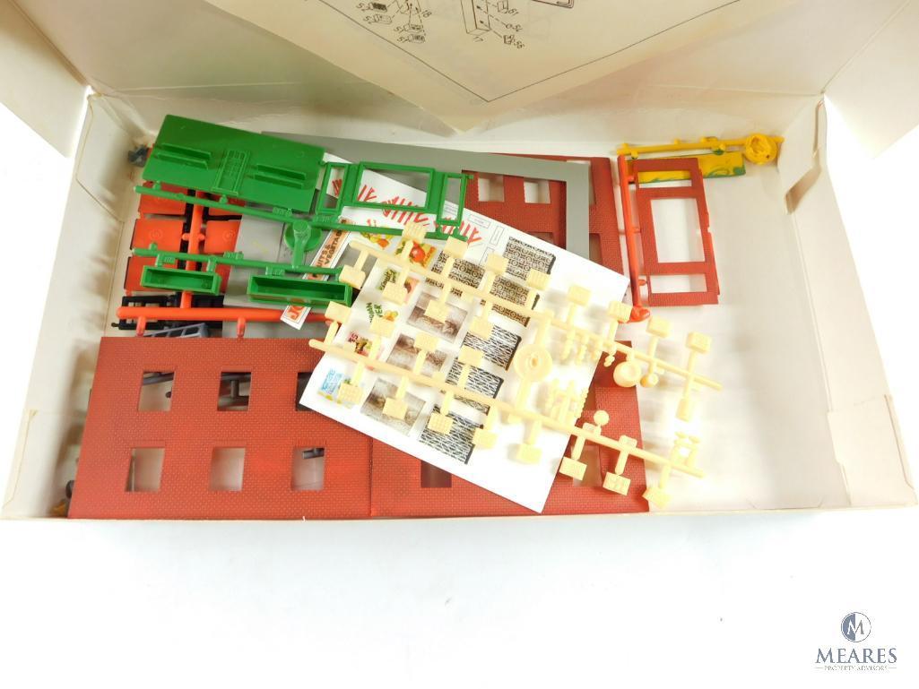 Three TYCOKIT Unassembled HO Scale Kits