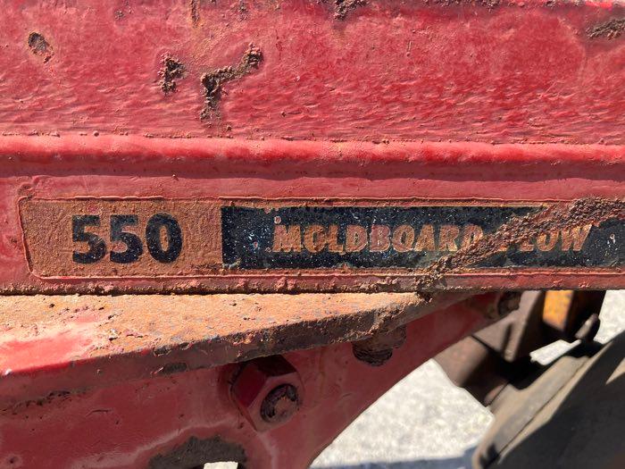 IH 550 PLOW #NA