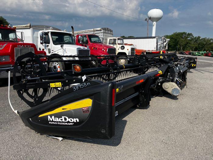 2015 MACDON FD75D #278663