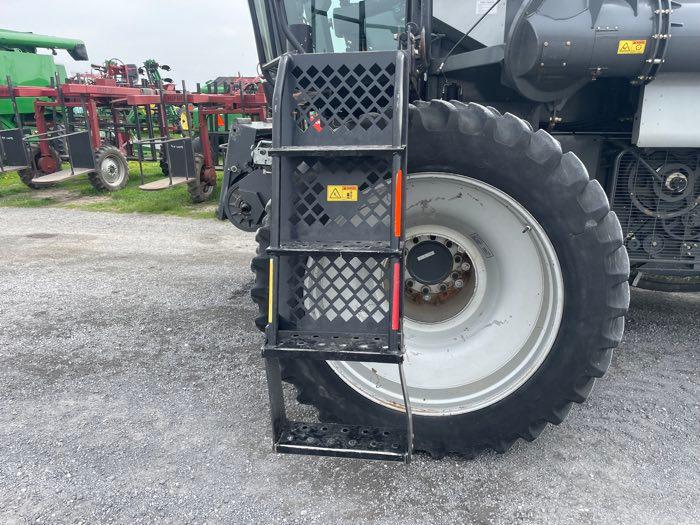 2009 GLEANER R66 #HUT6127