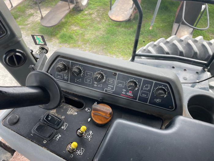 2009 GLEANER R66 #HUT6127