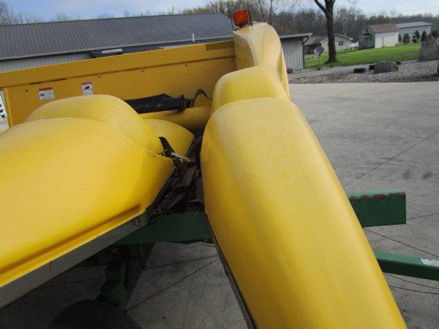 2012 NH 98D Corn Head