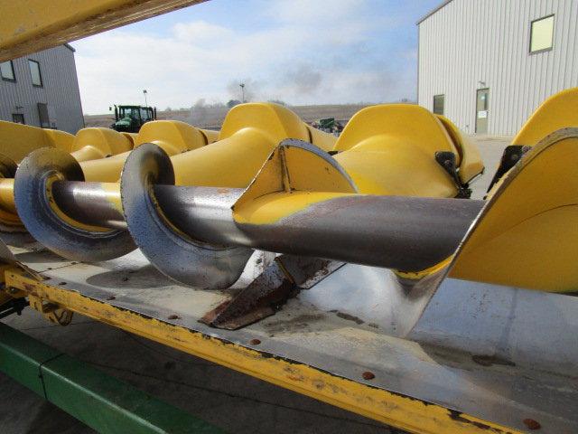 2012 NH 98D Corn Head