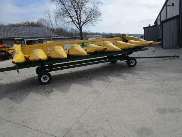2012 NH 98D Corn Head