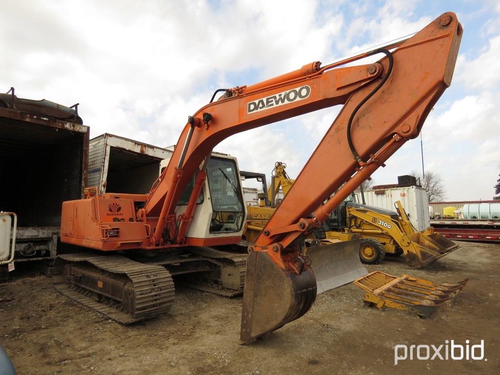 DA WOO 130 TRACK BACKHOE, 5800 HRS
