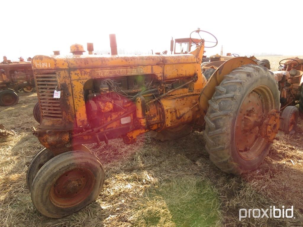 MINNIAPOLIS MOLINE UB, ORIGINAL, S/N 6104758