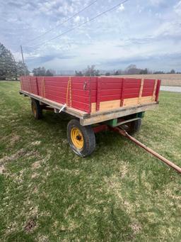 RED-SIDED WAGON W/ HOIST