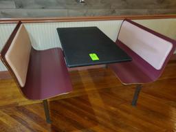 Laminate Contour Wall Booth with Padded Back
