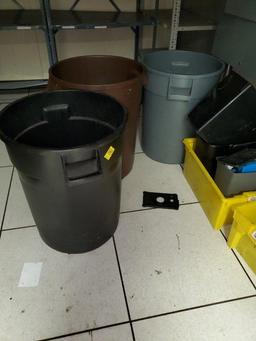 Trash Cans & Bins