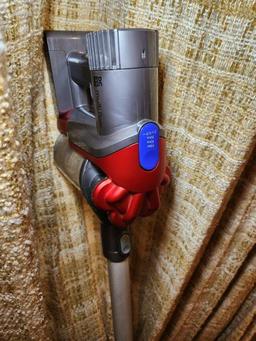 Dyson DC35 Mini Floor Max