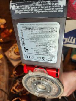 Dyson DC35 Mini Floor Max