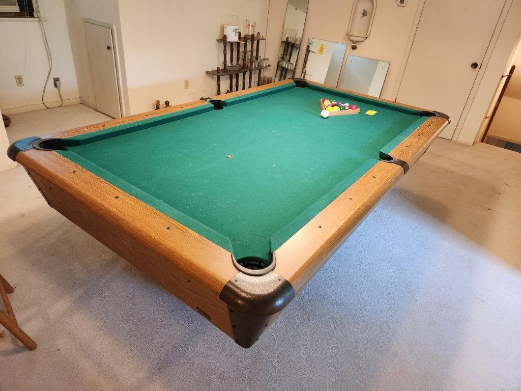 Harvard Pool Table  8 1/2" X 5'