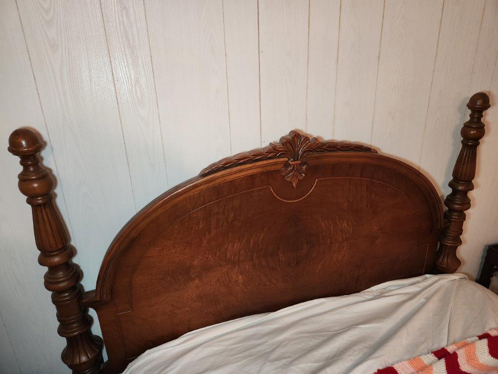 Antique Full Size Bed