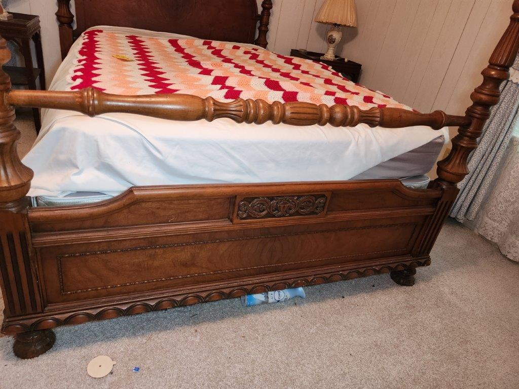 Antique Full Size Bed