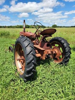 200 McCormick Farmall Tractor- Narrow Front