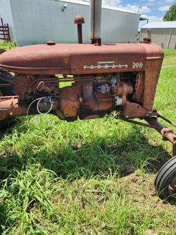 200 McCormick Farmall Tractor- Narrow Front