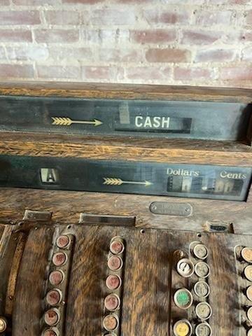 National Cash Register with Oak 9-Drawer Base Model 1821357