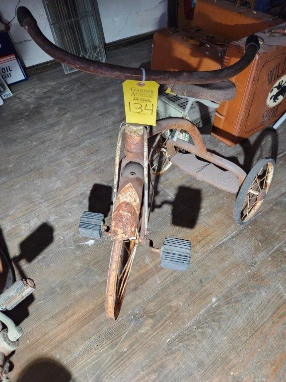 Vintage Collectible Tricycle - Poor Condition