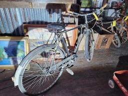 Vintage Huffy Sportsman Bicycle - 3 Speed  Made in England