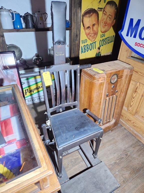 Battle Creek Vibratory Chair Manufactured by Sanitarium & Hospital Equipment Co