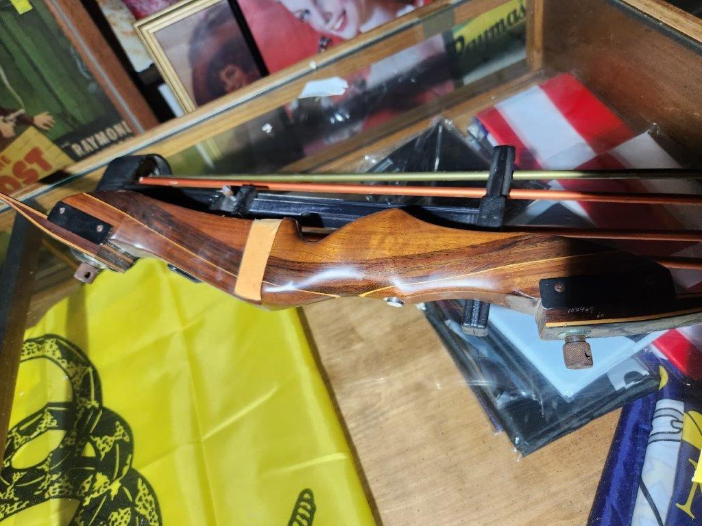 Hoyt / Easton Hunt Master Bow & Arrows
